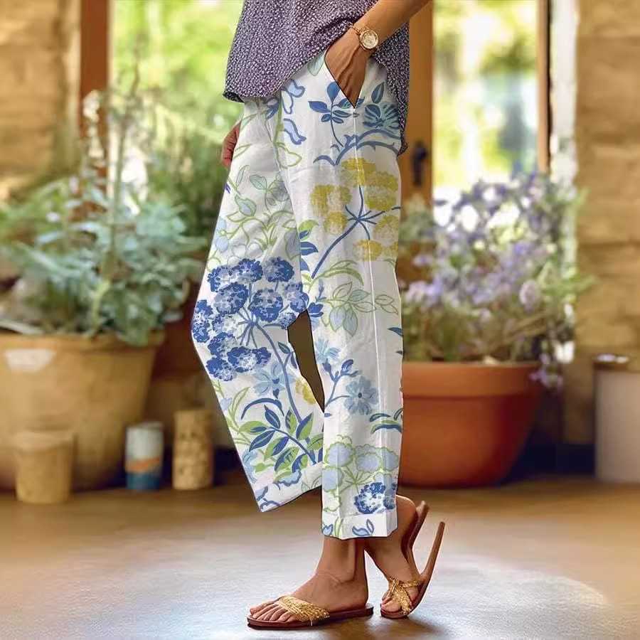 華やかな花柄ボトムスで爽やか！軽やかなコーデが叶う人気の5選