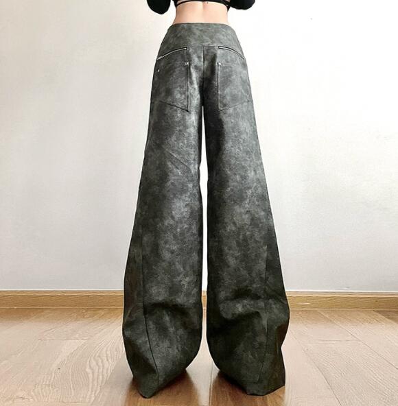 柄 パンツ 迷彩柄ハイウェストワイドパンツ合成革