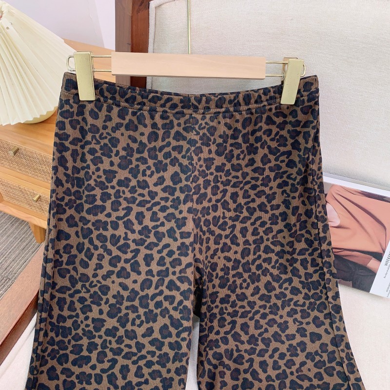柄 パンツ 大人の余裕 ヒョウ柄ストレートパンツ