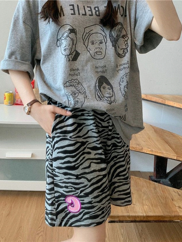 柄 パンツ 野性的スタイル ショートパンツ