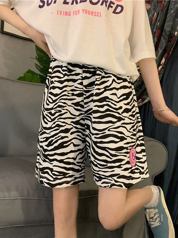 柄 パンツ 野性的スタイル ショートパンツ