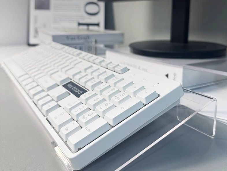 透明アクリル製キーボード用傾斜スタンド