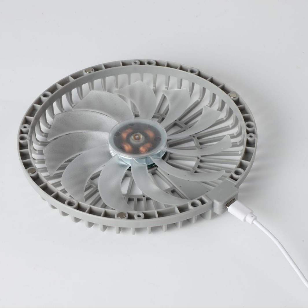https://fulmo-img-server.com/pcstandmania/c38b650c-4312-4b4d-bde9-cabecdc13988.jpg