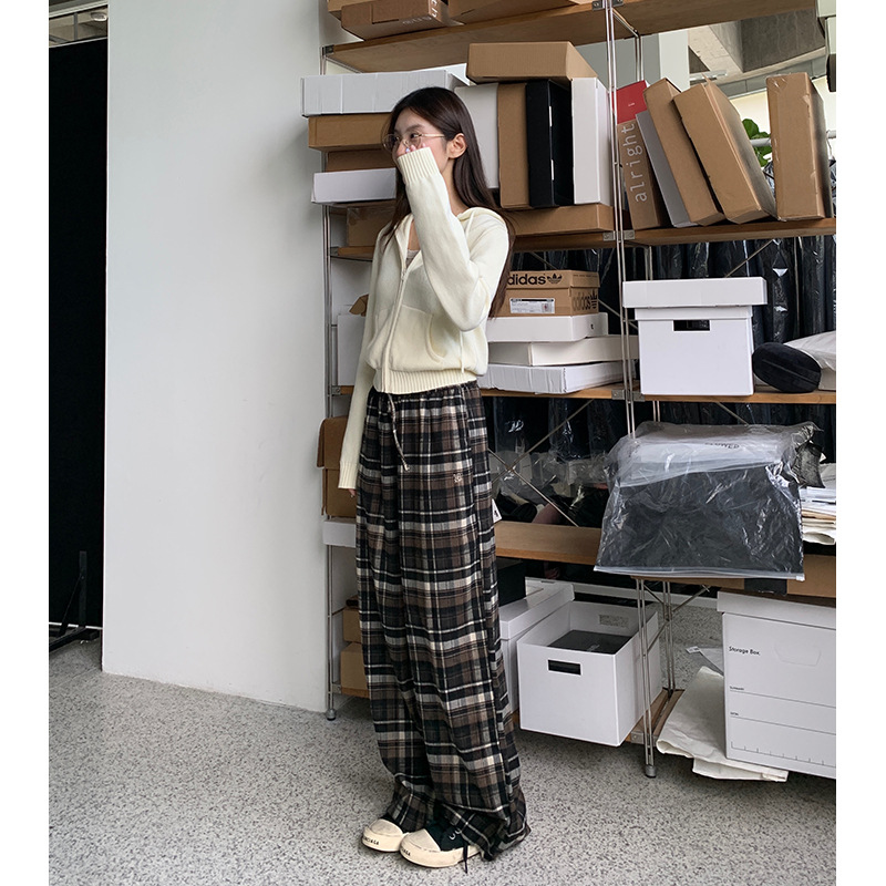 チェックパンツ ウエストゴム入り ゆったりタータンパンツ