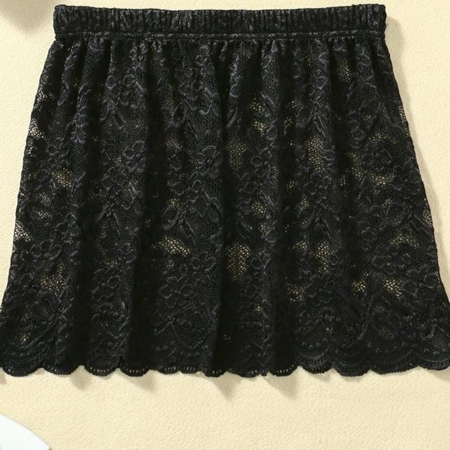 ペチコート 花柄総レース仕立ての裾スカラップペチコート