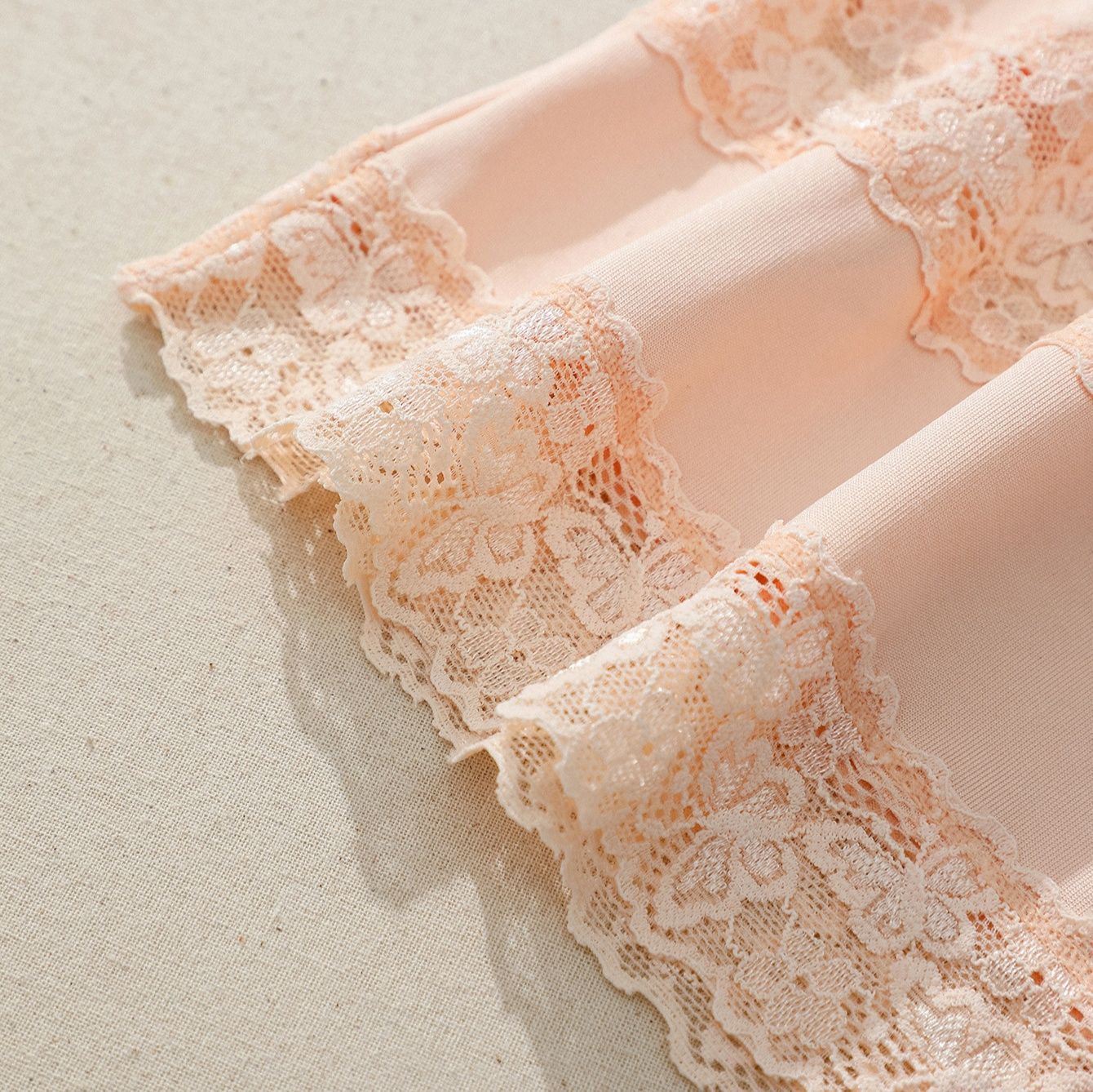 ペチコートエスカート  三段レース付き透け感