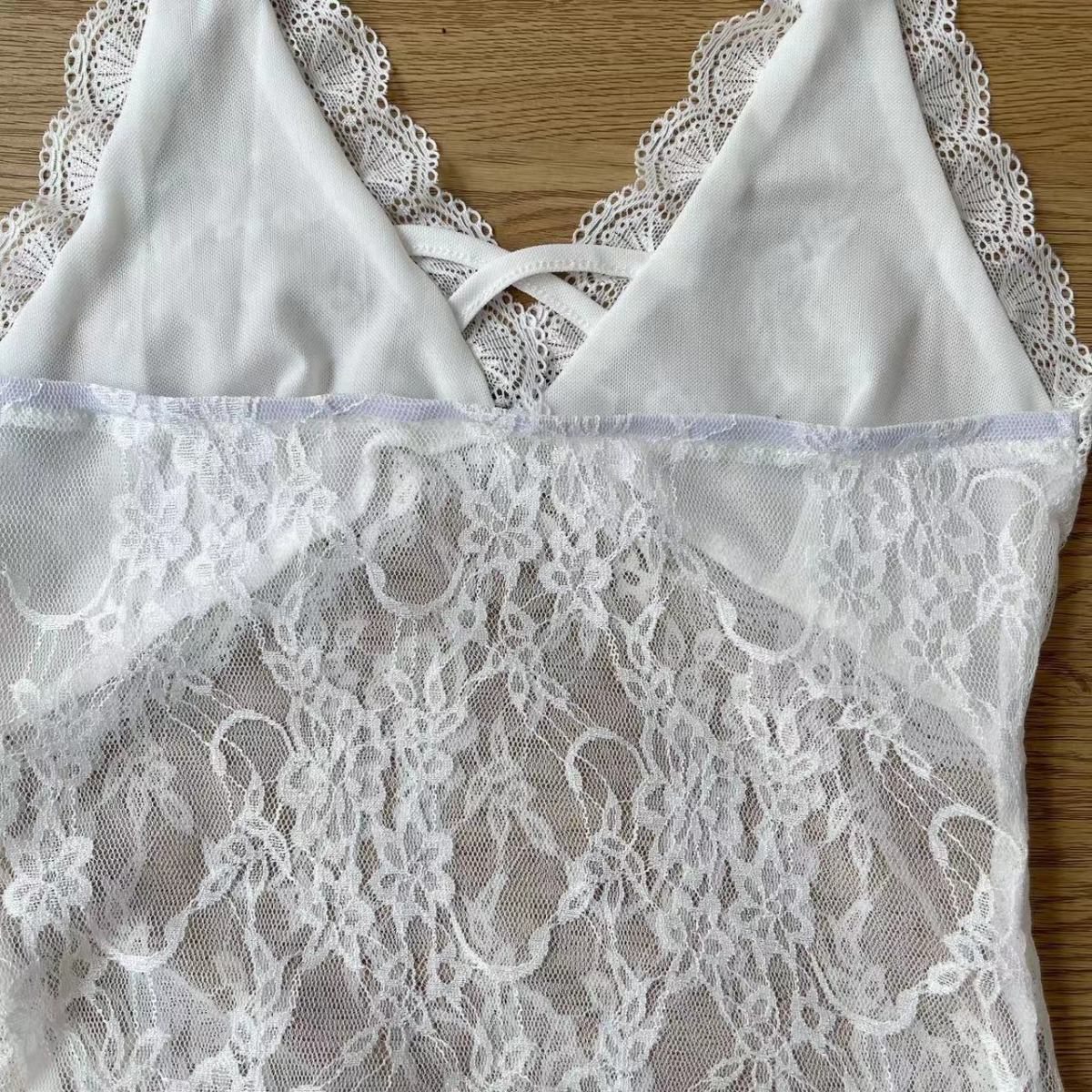 総レースホルターネック裾フレアペチコートワンピース