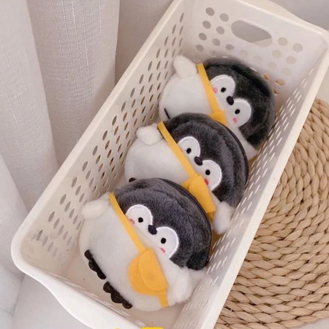 もちもちペンギンポーチ