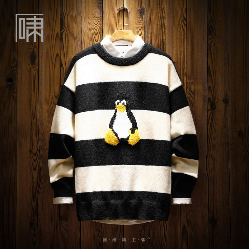 ペンギン刺繍入りボーダー柄ニットセーター