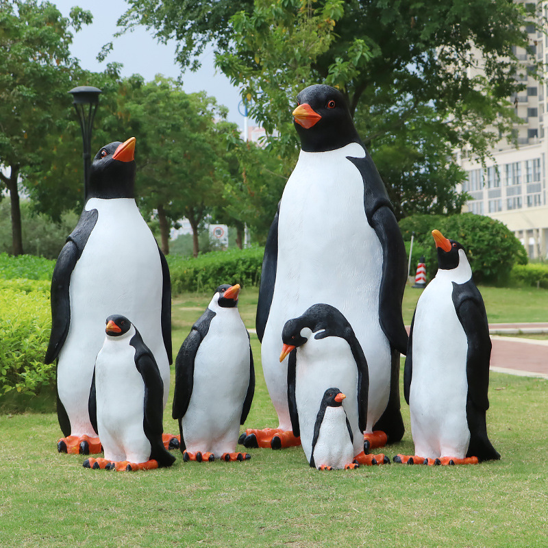 ペンギングッズ・ペンギンぬいぐるみ 本格仕上げキングペンギン親子の群れ置物