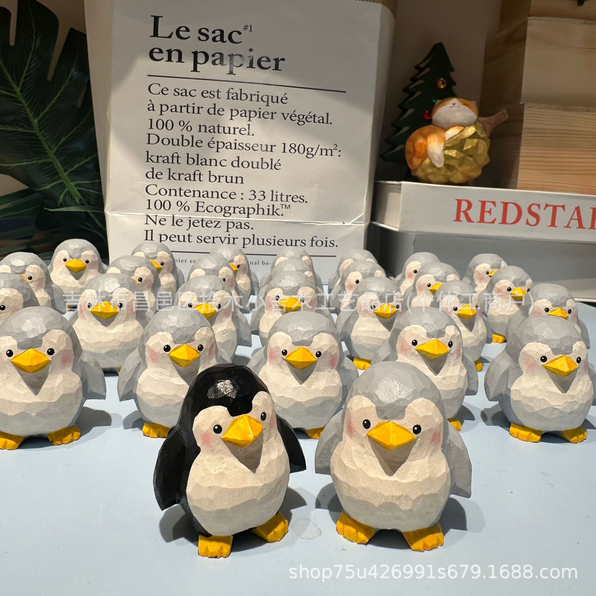 手彫り風ペンギン置物セット