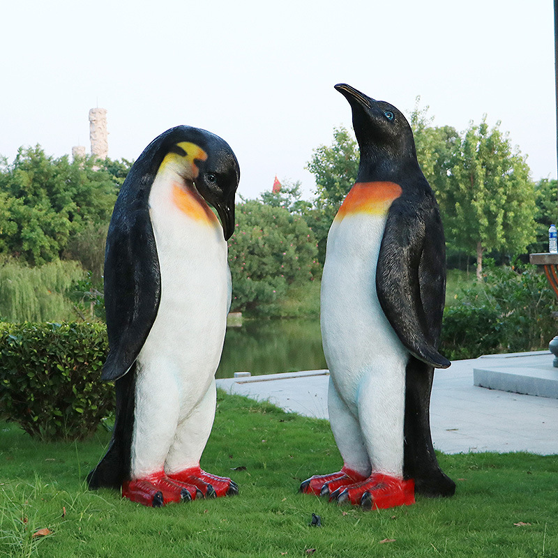 ペンギングッズ・ペンギンぬいぐるみ 本格仕上げキングペンギン親子の群れ置物