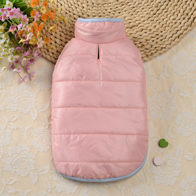 犬服 軽量ふんわり中綿入り袖なし防寒ベスト