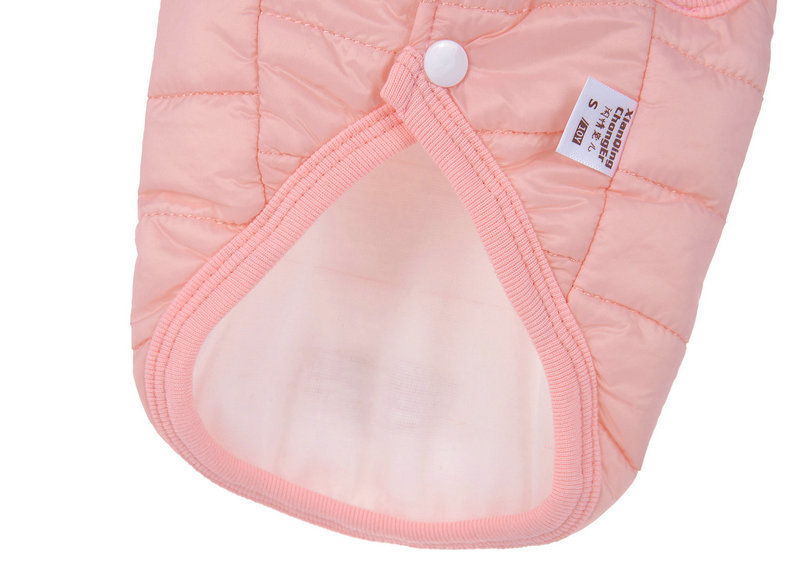 犬服 愛犬の寒さ対策に最適なふんわり軽量フード付きダウンベスト