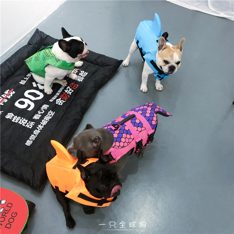 犬服 鮫背びれ付き水遊び用冷感ライフジャケット
