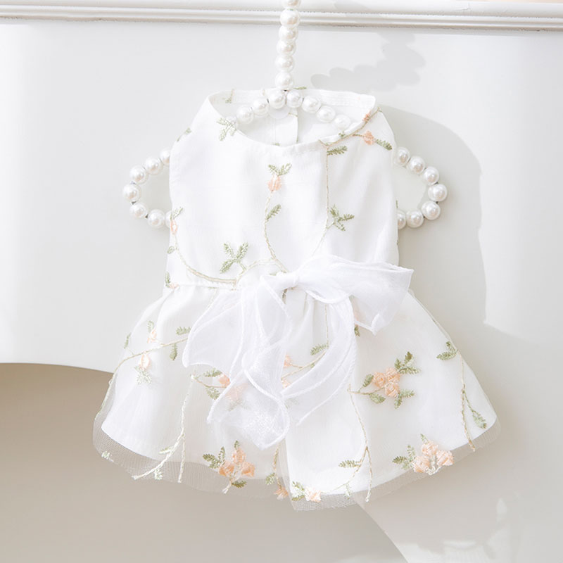 犬服 小花刺繍とパール袖の姫様チュールドレス