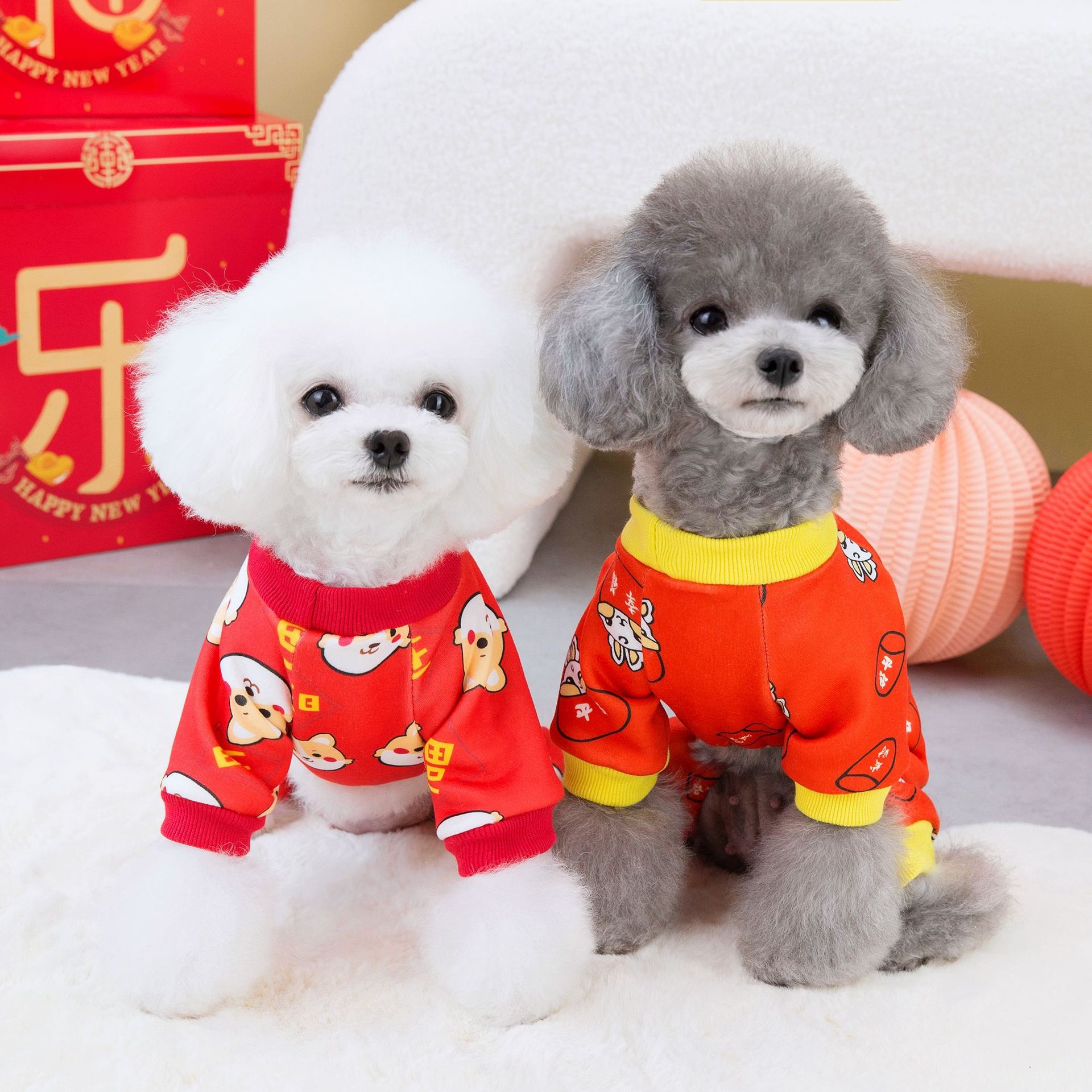 犬服 招福柴犬総柄新春お祝い四つ足トレーナー