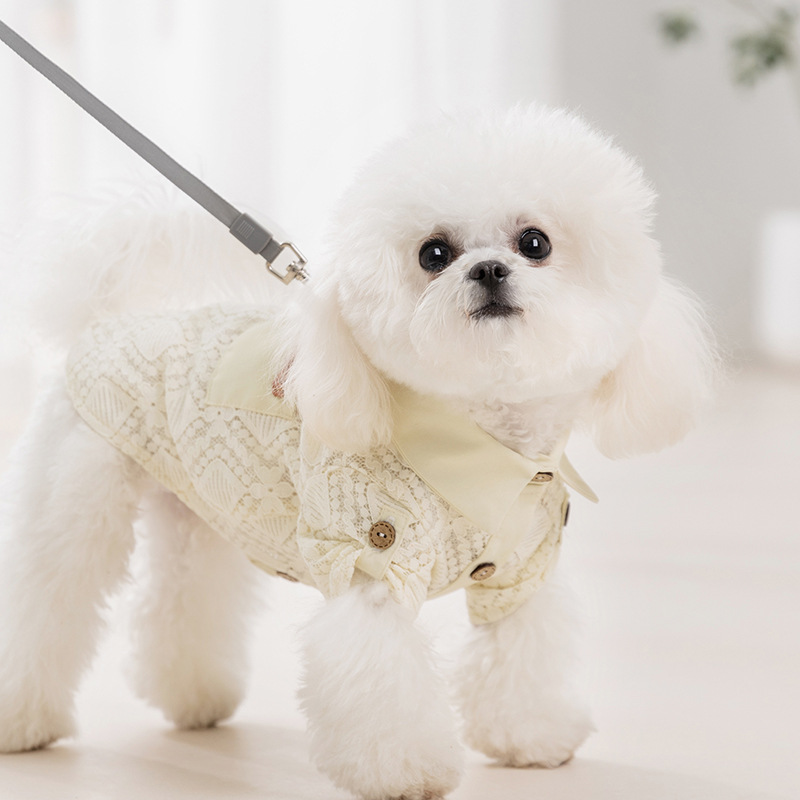 レース編みベスト風ニット犬服ボタンデザイン