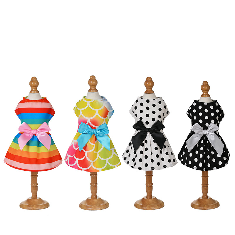 犬服 リボン付き襟元すっきり華やか裾広がりドレス