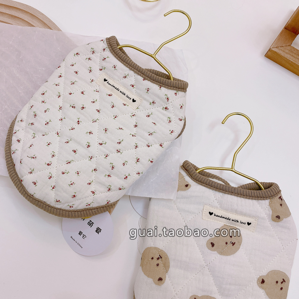 犬服 くまと花柄の可愛いキルティングベスト