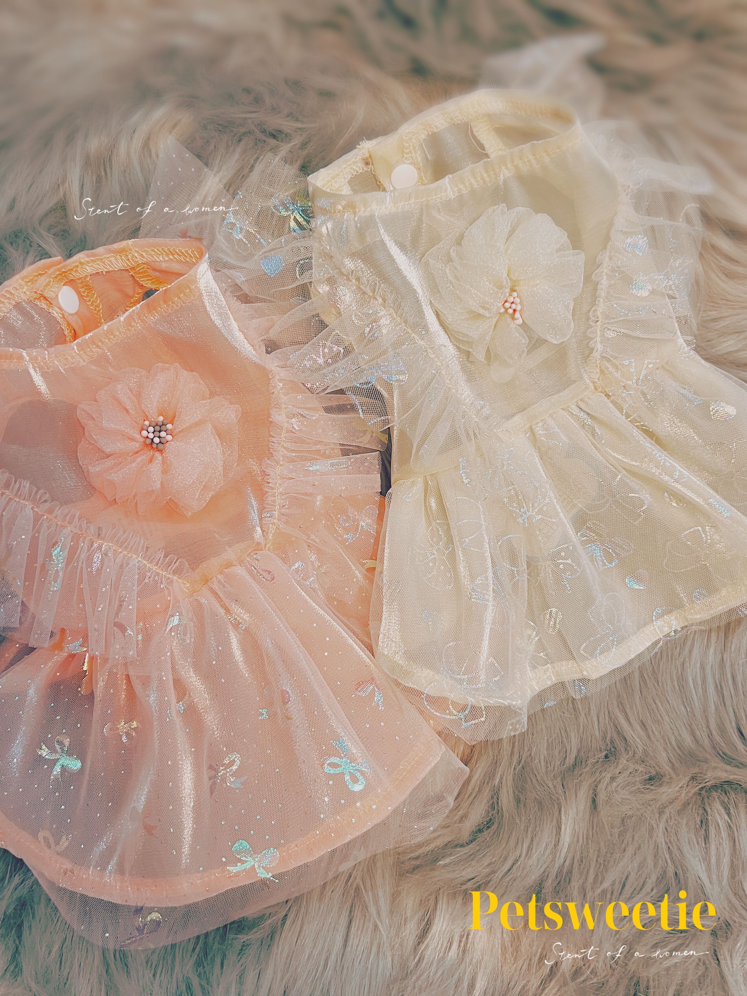 花飾り付きチュール刺繍姫様犬服ワンピース