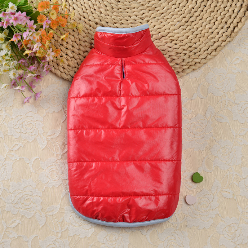 犬服 軽量ふんわり中綿入り袖なし防寒ベスト