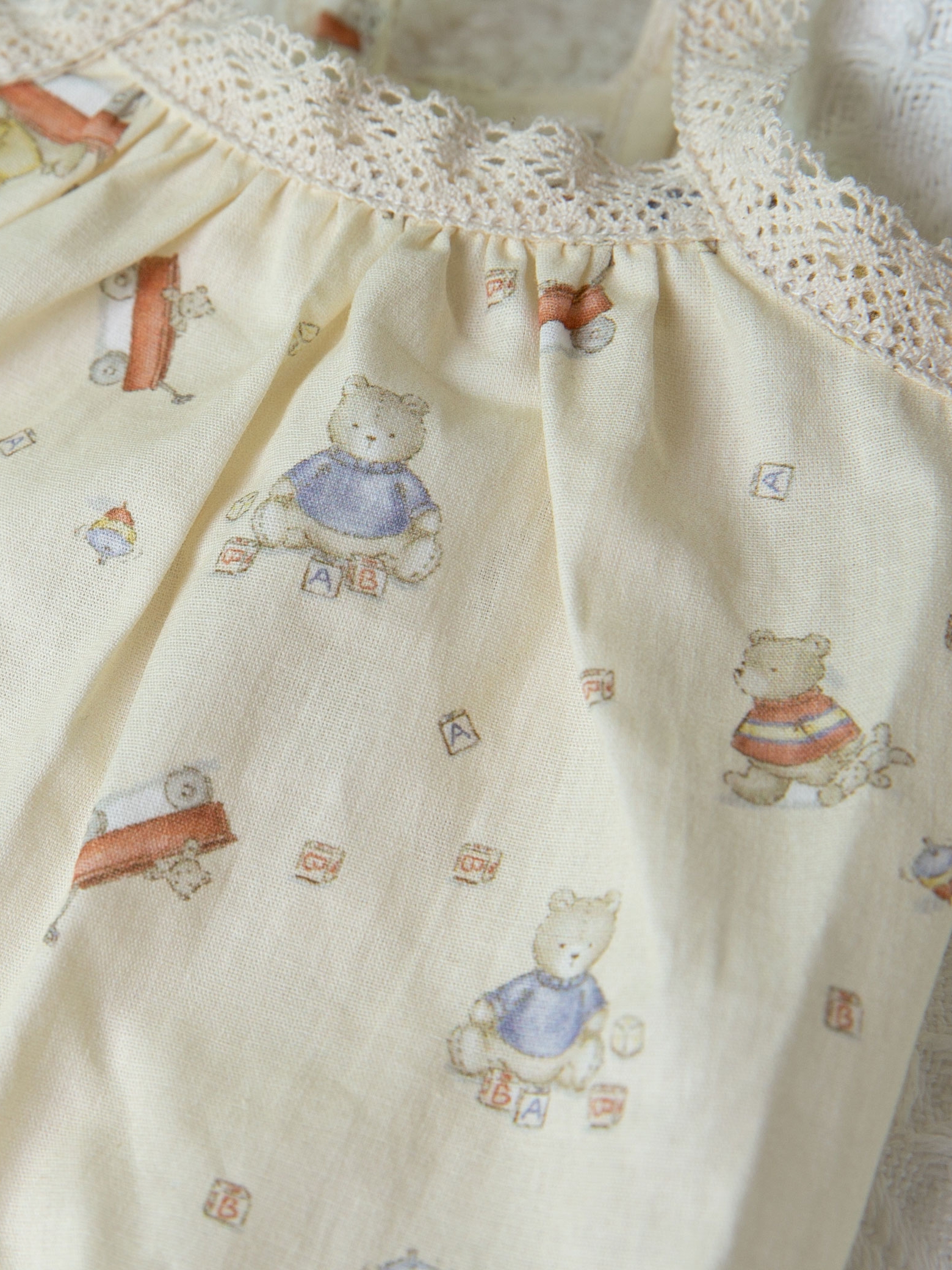 犬服 おやすみ小花レースパジャマ