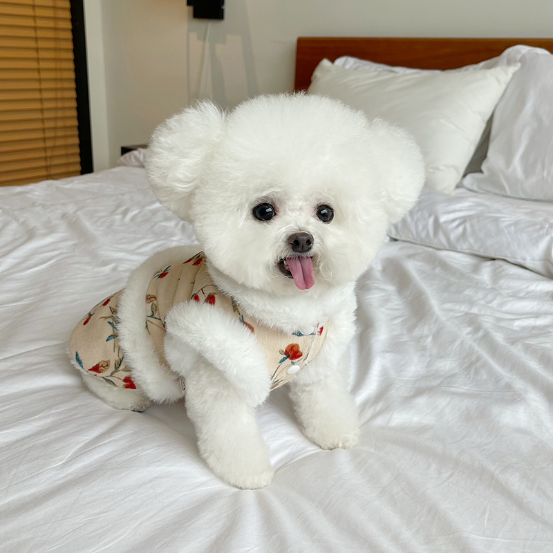 小花刺繍の上品ベスト風犬服