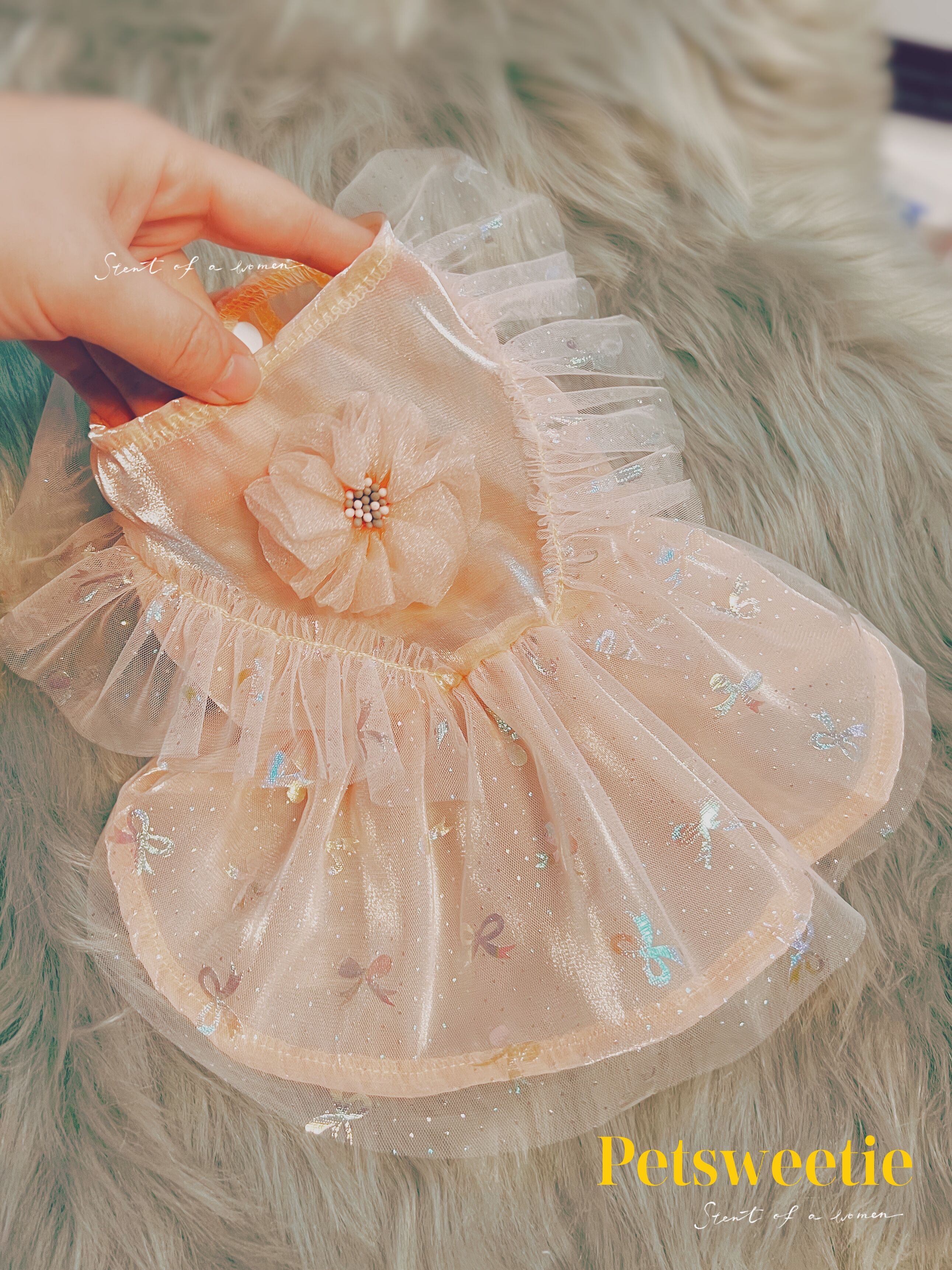 花飾り付きチュール刺繍姫様犬服ワンピース