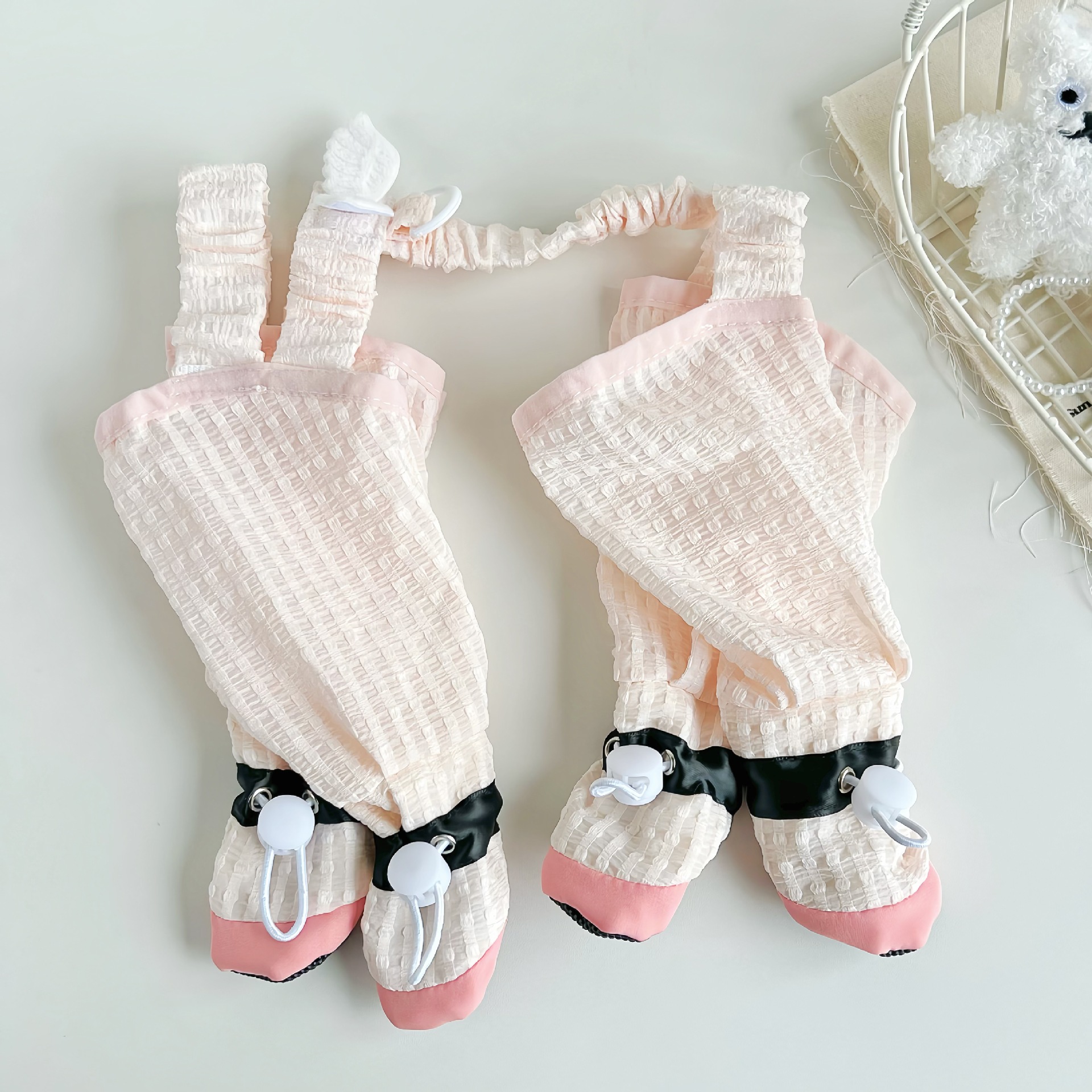 犬服 犬用防虫脚カバー付きサスペンダーブーツ