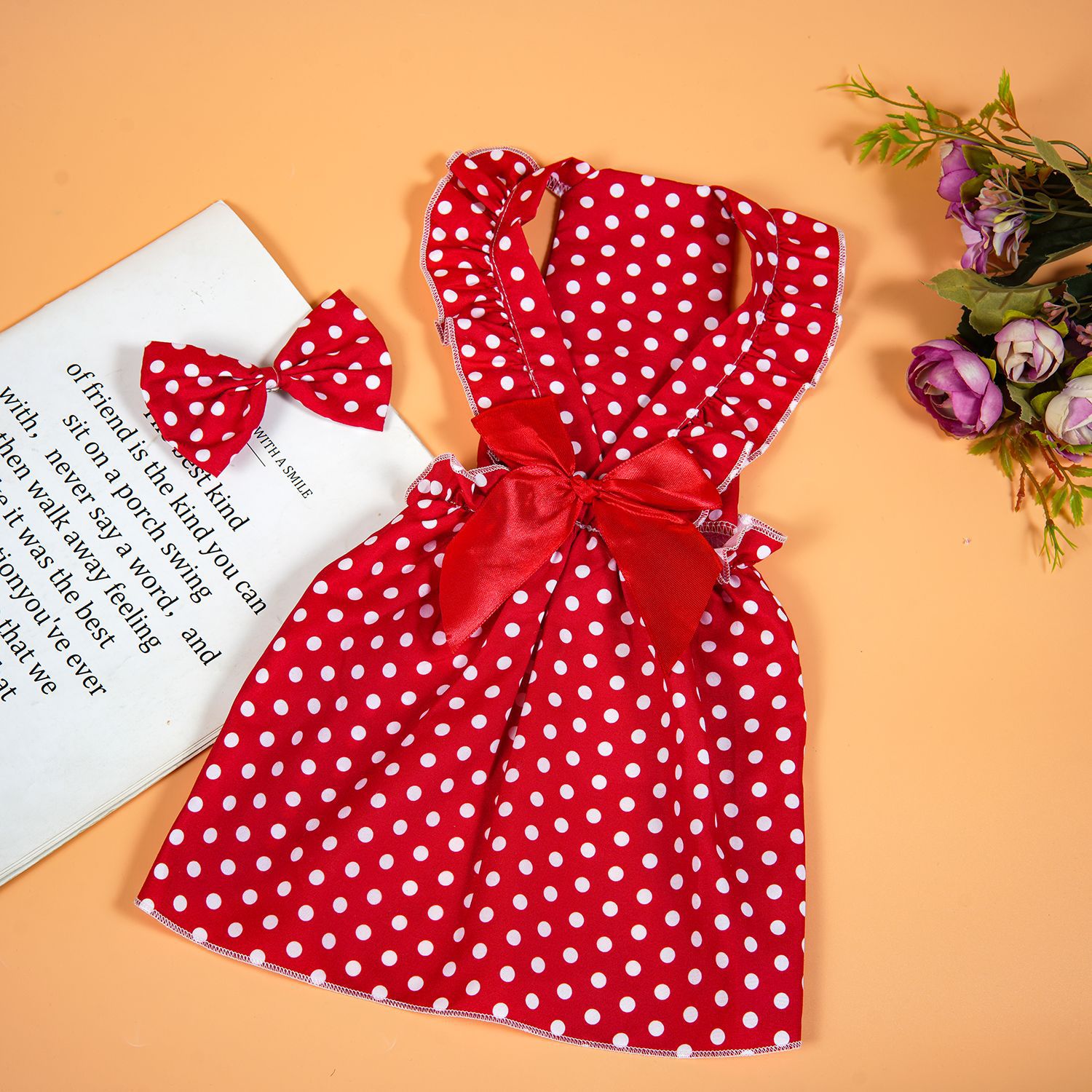 犬服 大きなリボンとフリルが華やかな記念日犬用ドレス