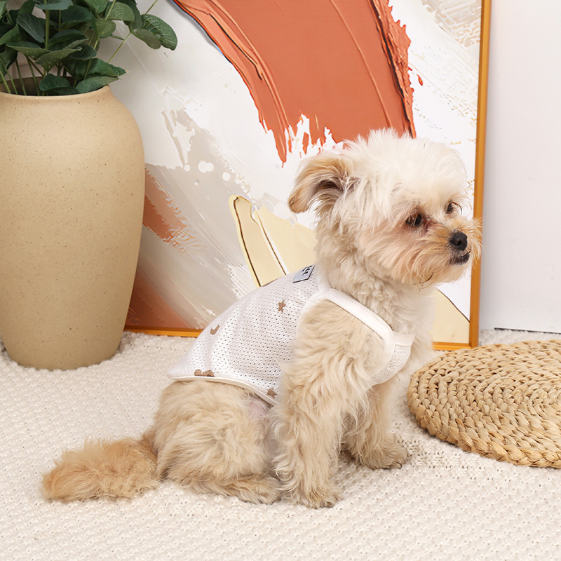 犬服 愛らしい小熊刺繍の通気性抜群夏用犬服