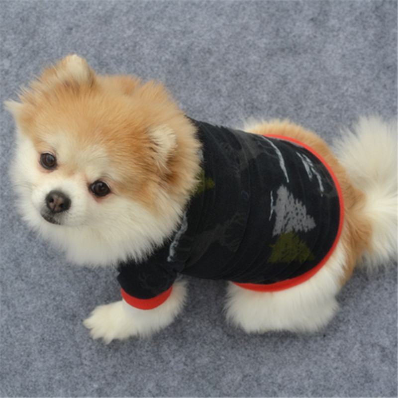 犬服 雪だるまと雪の結晶柄フリーストレーナー