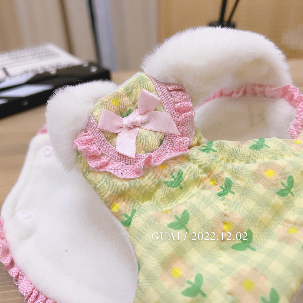 犬服 小花柄ギンガムチェックふわふわファー襟ワンピース