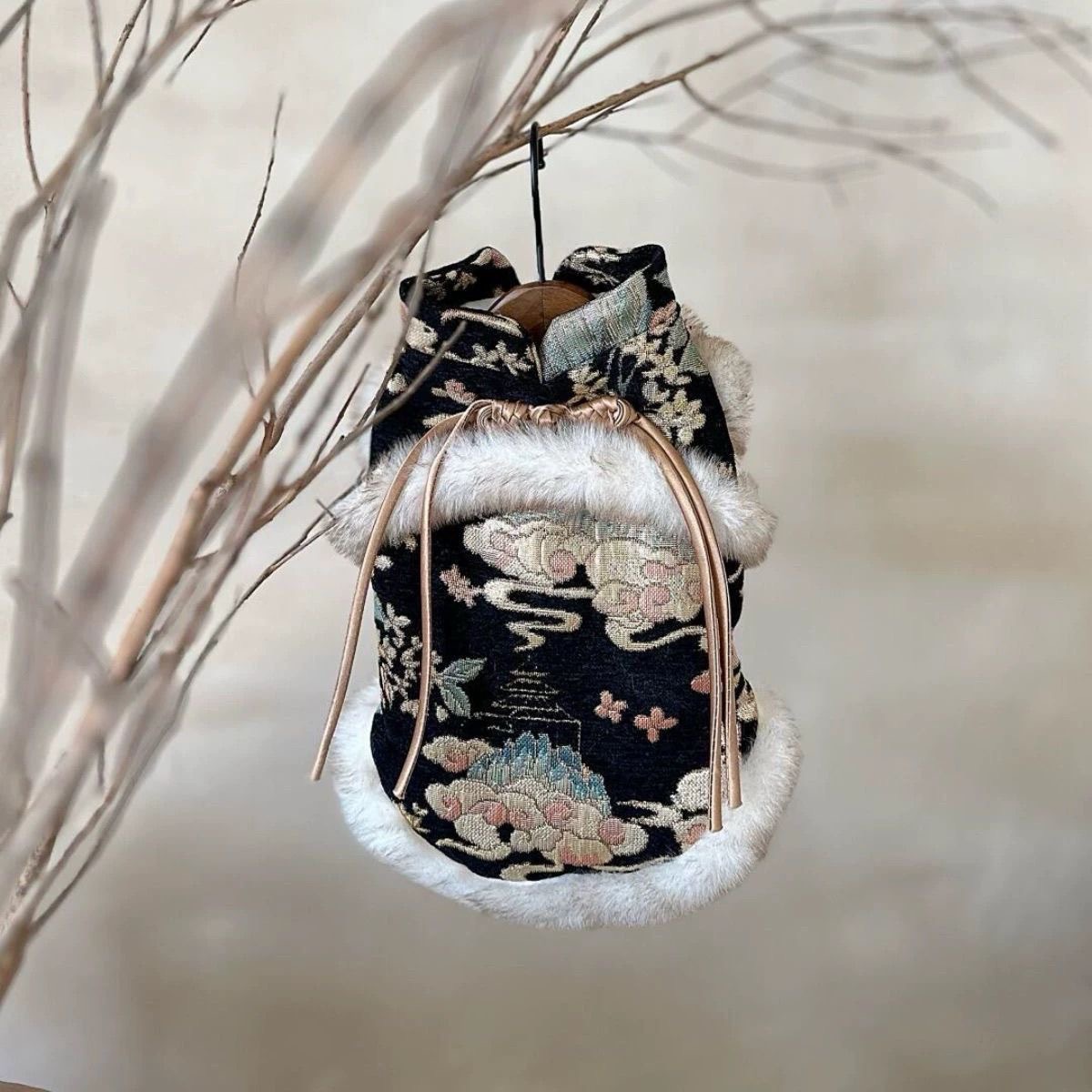 犬服 華やか花柄刺繍入り和風着物風ドレス