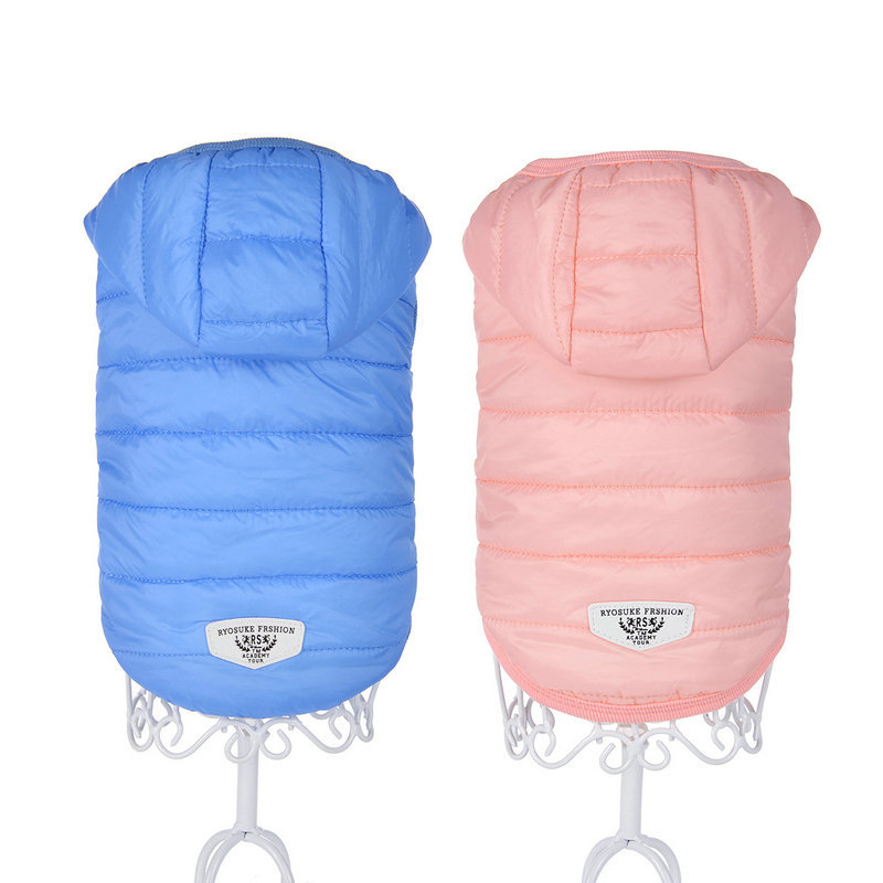 犬服 愛犬の寒さ対策に最適なふんわり軽量フード付きダウンベスト