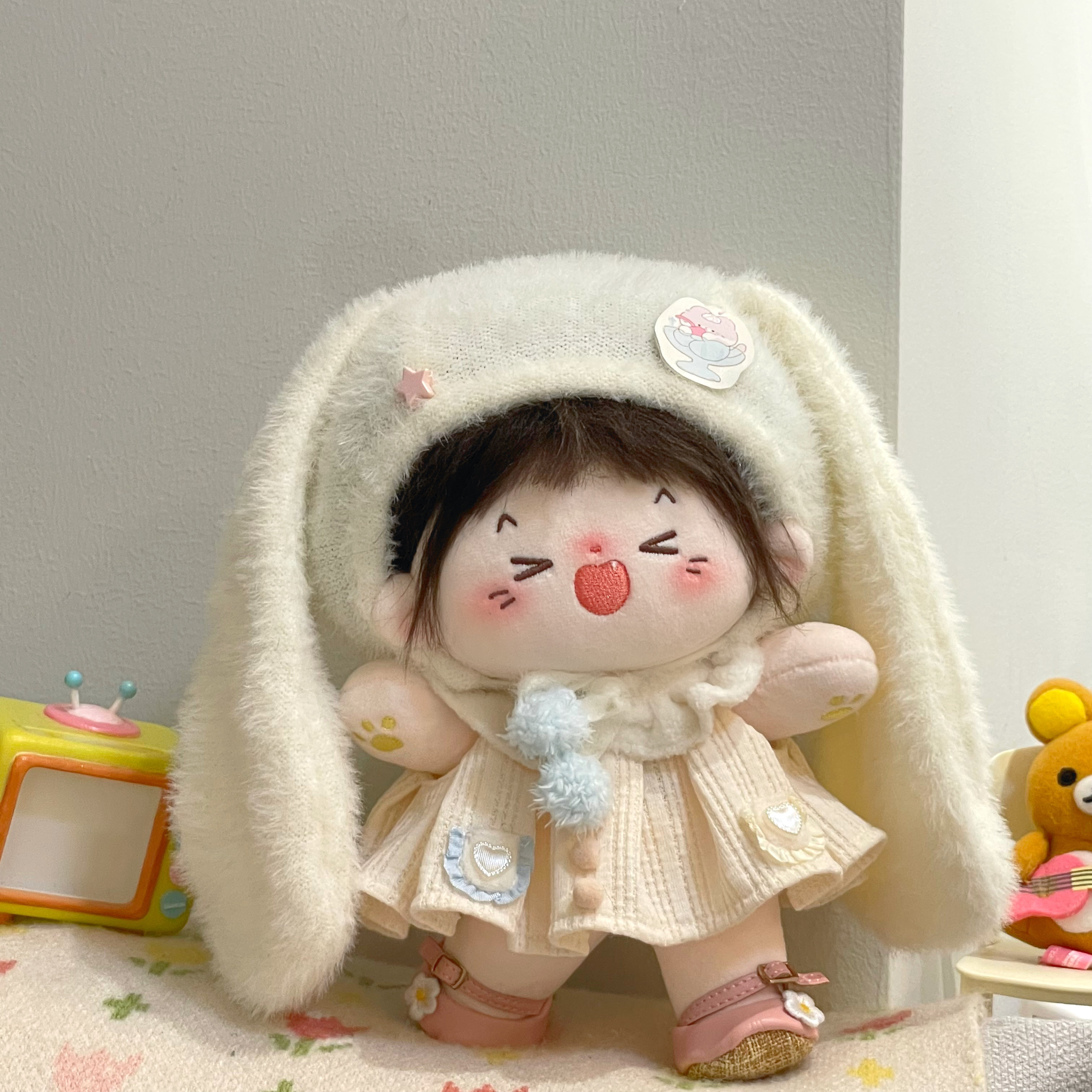 【10cm/15cm/20cm】ぬいぐるみ服 もふもふ動物帽子付ニットワンピース　うさぎ・ねこ
