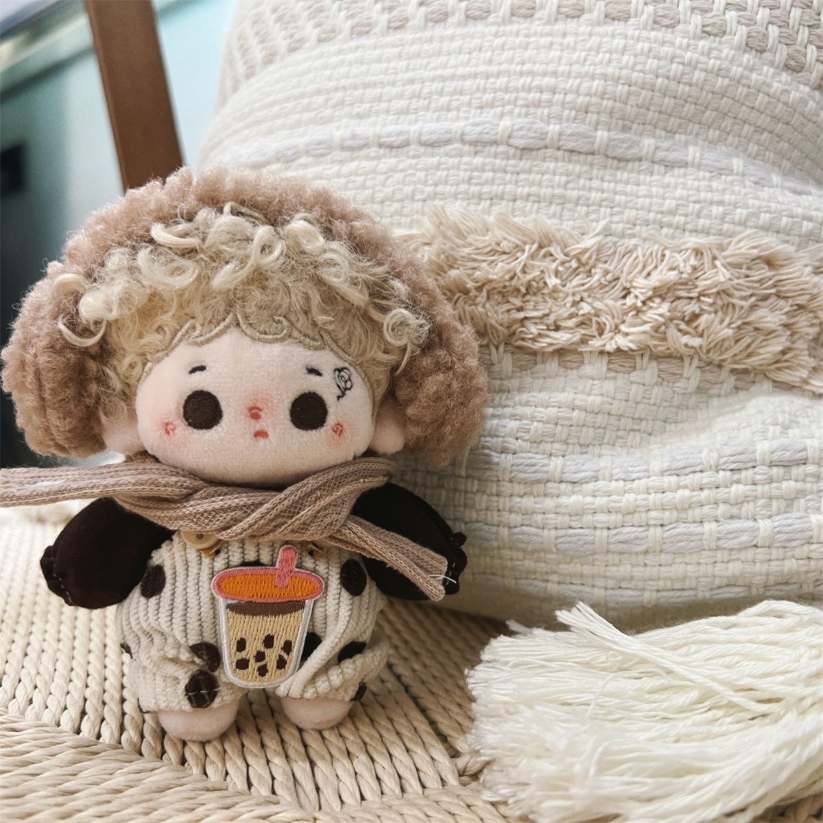 【10cm】ぬいぐるみ服　耳当て付きドット柄コーデュロイサロペット