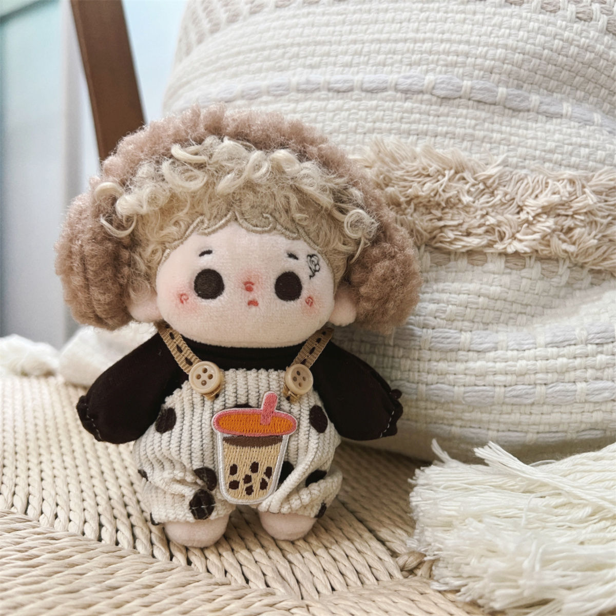 【10cm】ぬいぐるみ服　耳当て付きドット柄コーデュロイサロペット