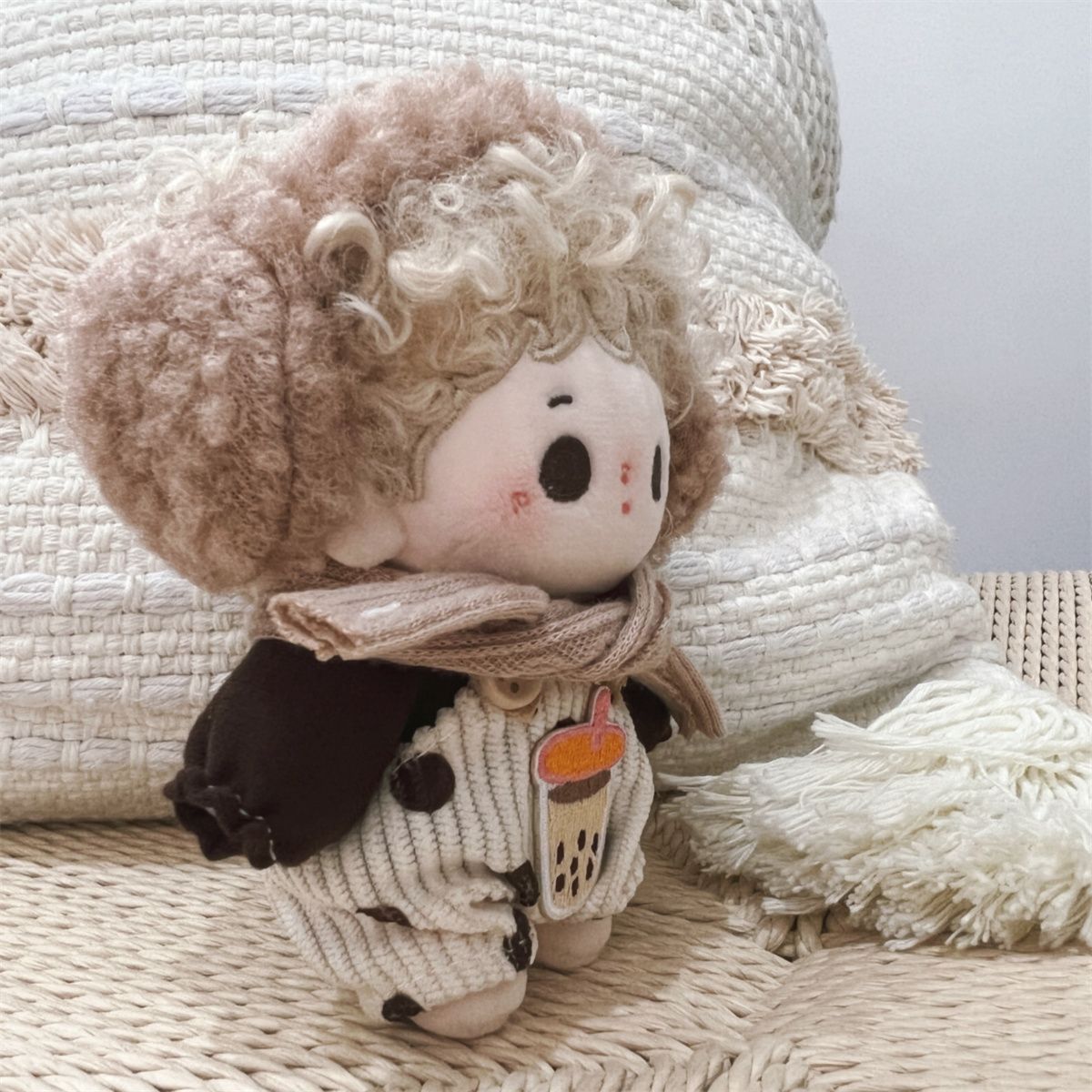 【10cm】ぬいぐるみ服　耳当て付きドット柄コーデュロイサロペット