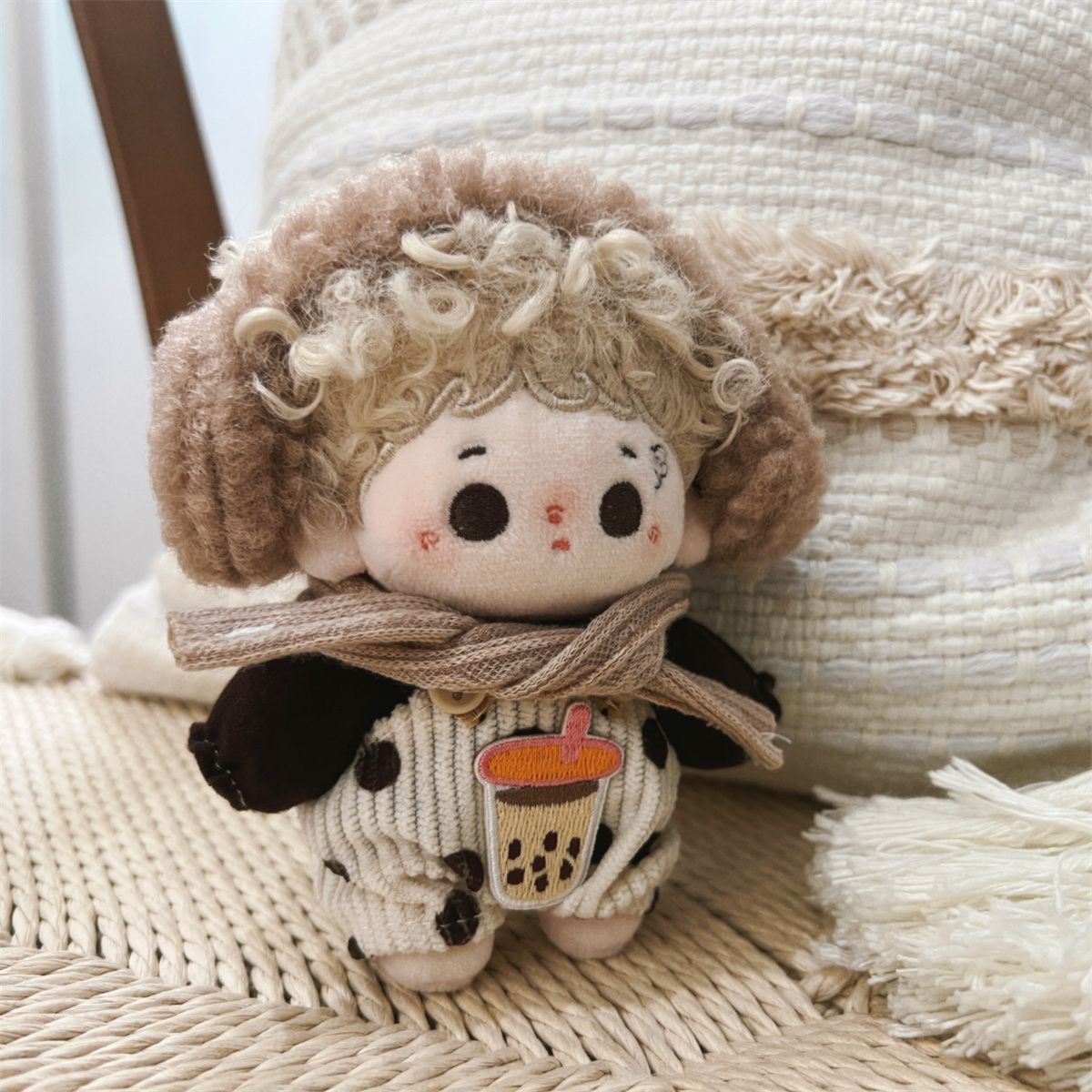 【10cm】ぬいぐるみ服　耳当て付きドット柄コーデュロイサロペット