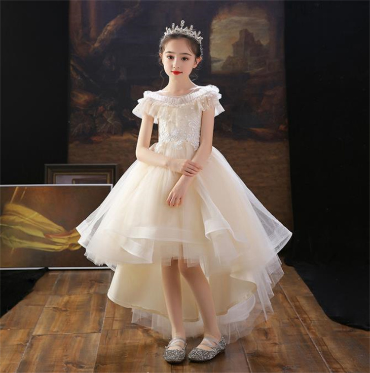 https://fulmo-img-server.com/petitdress/01498487-786a-4d40-a1d6-630ad2646e01.jpg