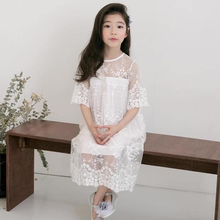 https://fulmo-img-server.com/petitdress/08bd5cd91c675f8ddeda685a37280a11.jpg