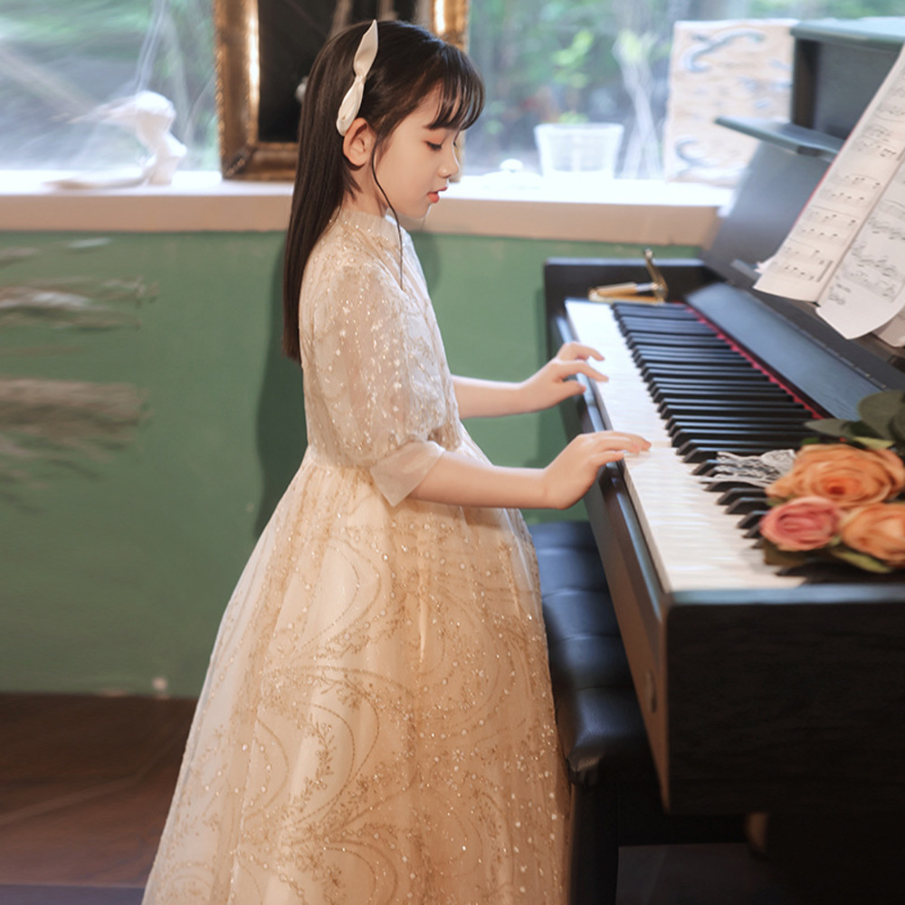 ピアノ発表会 結婚式用 子どもドレス ベージュハイネックドレス ピアノ