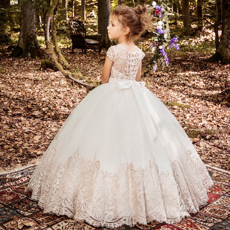 https://fulmo-img-server.com/petitdress/0aa3e65b-b542-4492-95a9-889650027696.jpg