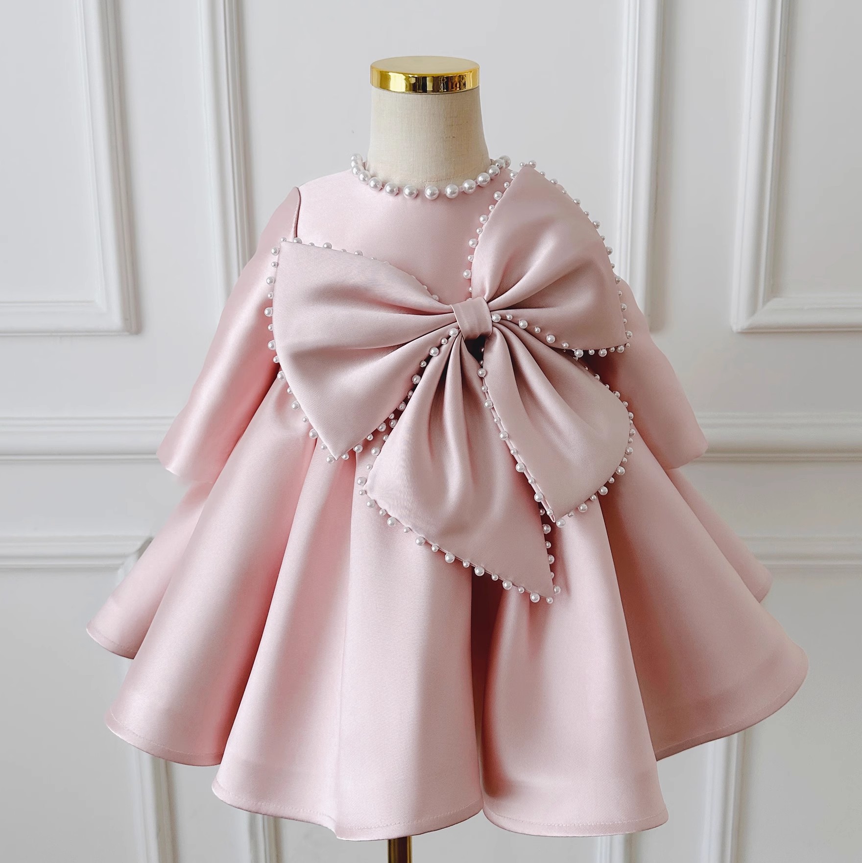 https://fulmo-img-server.com/petitdress/0b28a6b5-59ff-4cf7-a9fd-34c7fcdee0f2.jpg