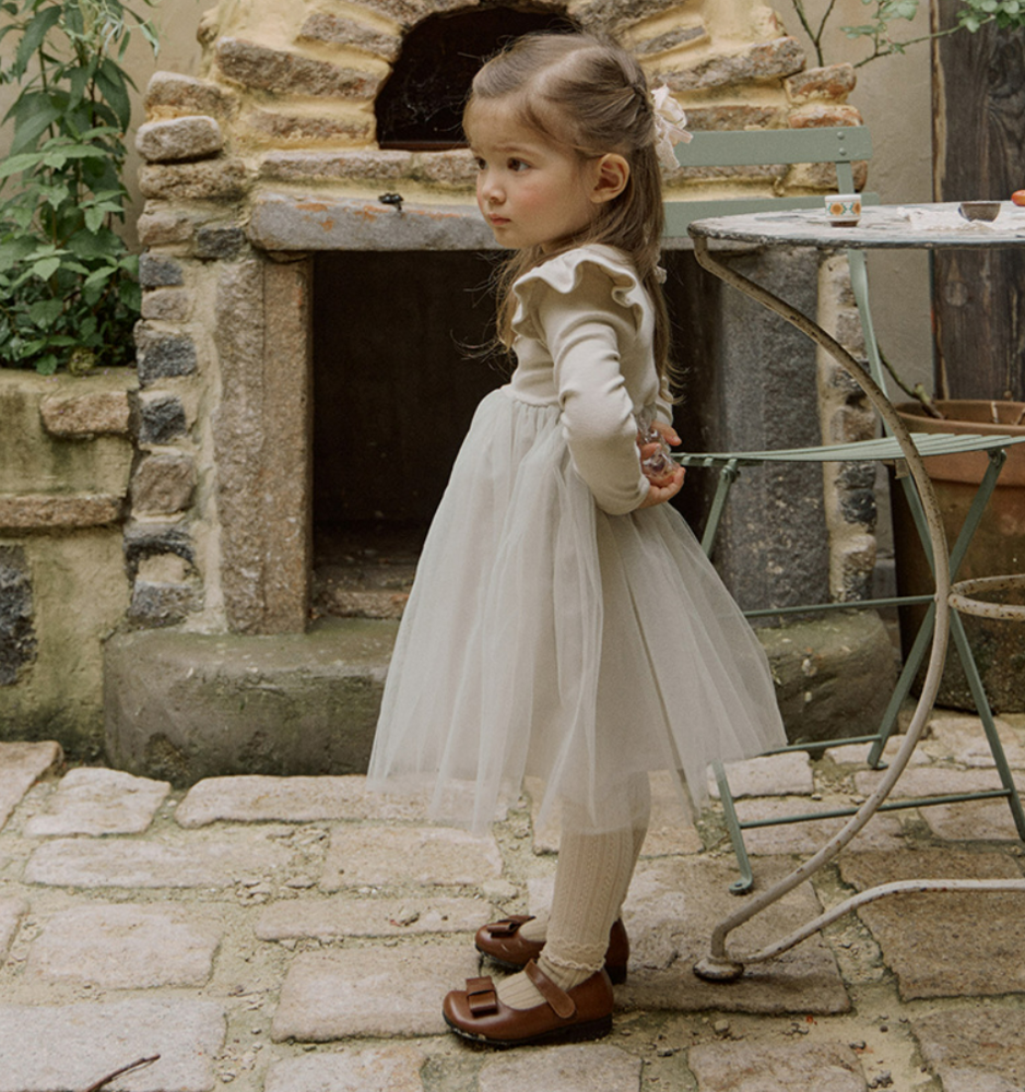 https://fulmo-img-server.com/petitdress/0d8988ca8466acf832d1de57c9fc01f5.png