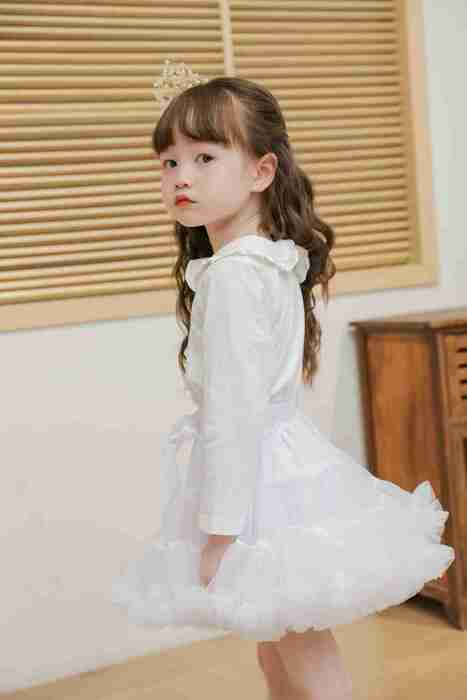 https://fulmo-img-server.com/petitdress/11dbf932d3b43eeec51c56a6a3abe5db.jpg