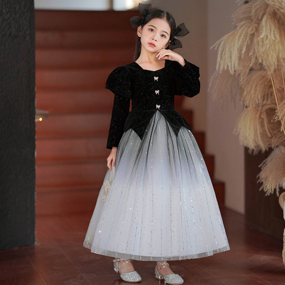 https://fulmo-img-server.com/petitdress/17007e92ee806672b5080d2e42c29ee0.jpg