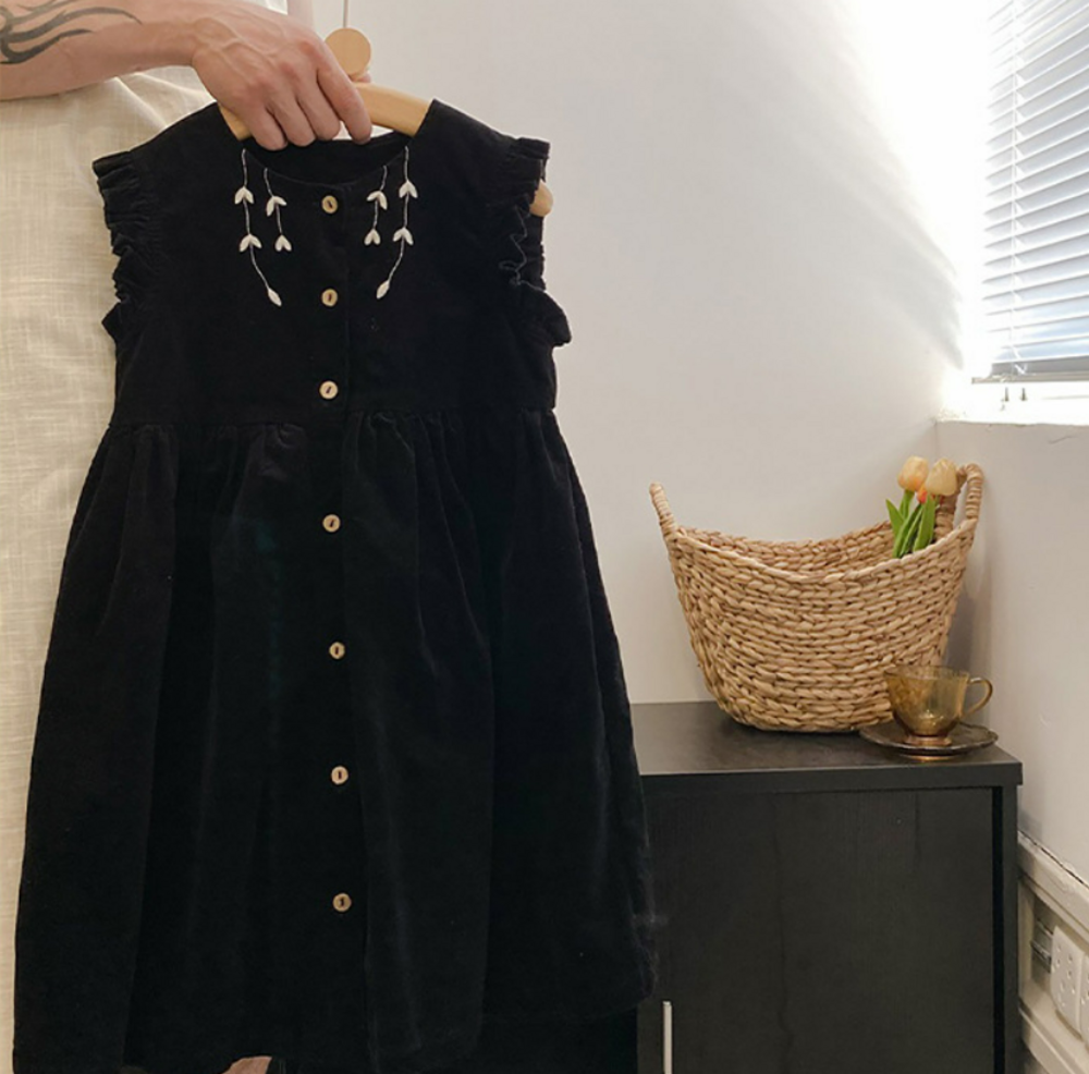 https://fulmo-img-server.com/petitdress/1bc5875e80758a26359ed020da24b95c.png